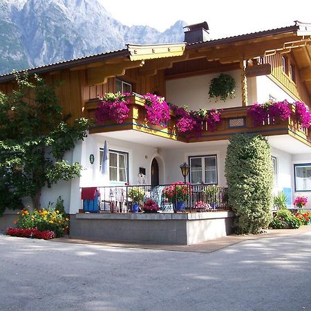 Gaestehaus Huber Leogang Exteriör bild