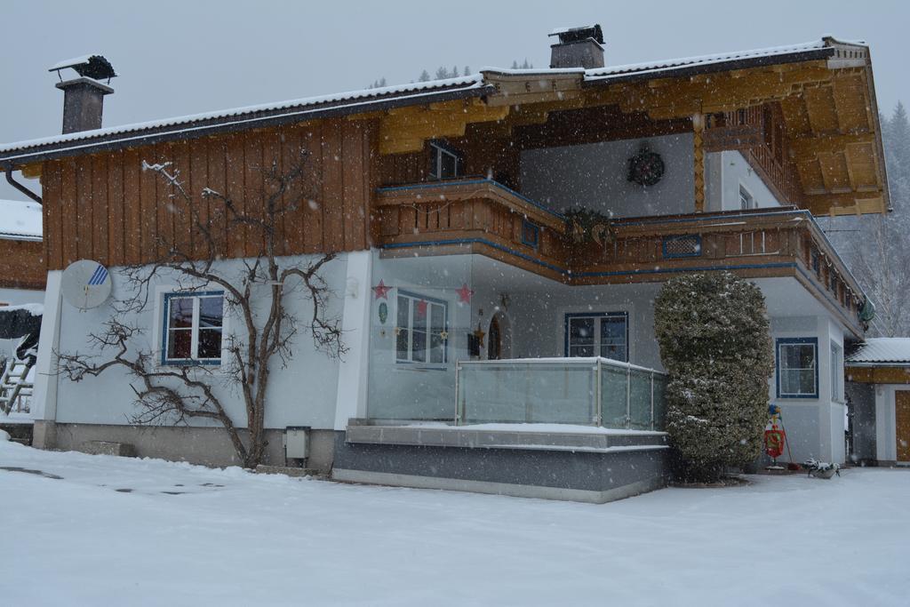 Gaestehaus Huber Leogang Exteriör bild